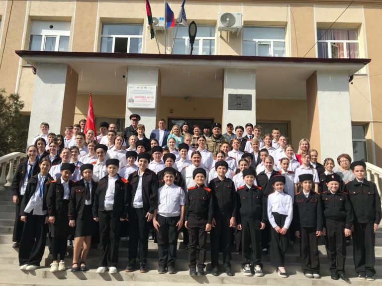 Подробнее о статье Акция «Дерево жизни» в МБОУ ООШ 10