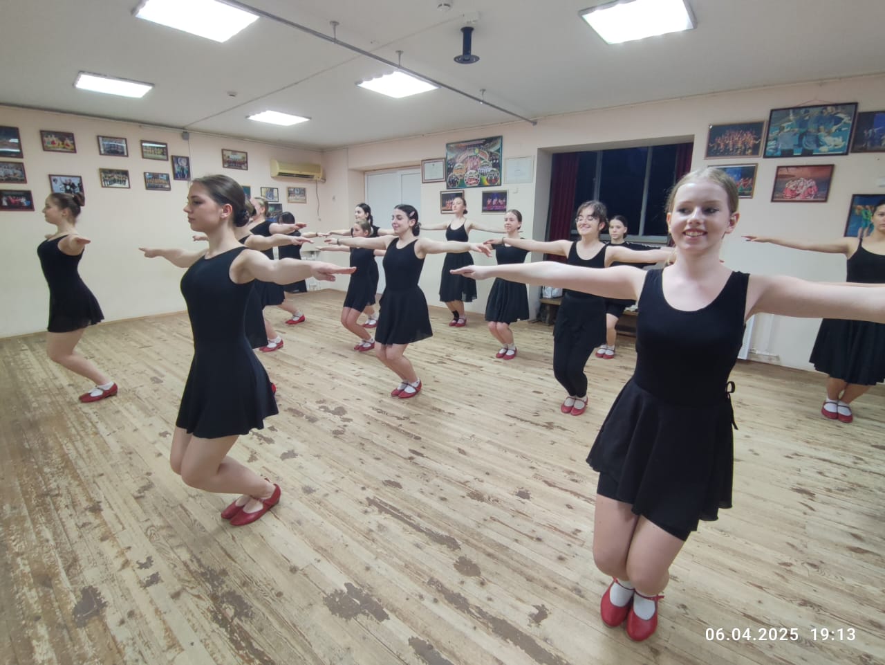 Вы сейчас просматриваете Веселые каникулы с любимым коллективом!