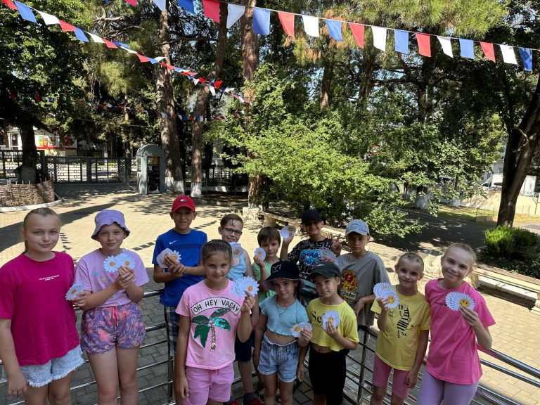 Подробнее о статье Цветы счастья, улыбок и добра