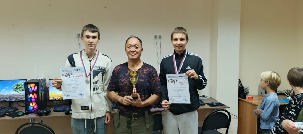 Подробнее о статье Итоги соревнований по пилотированию дронов