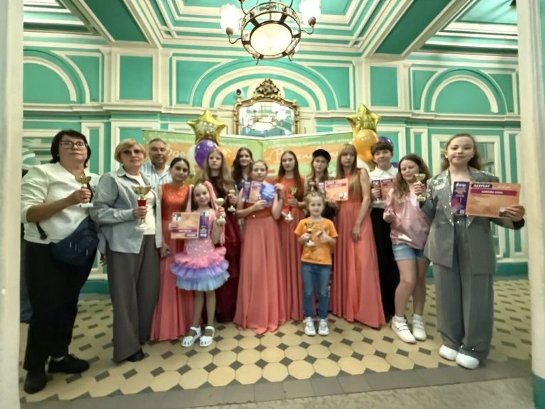 Читать далее о этой статье «Вдохновение. Осень»Чудеса в г. Санкт-Петербурге